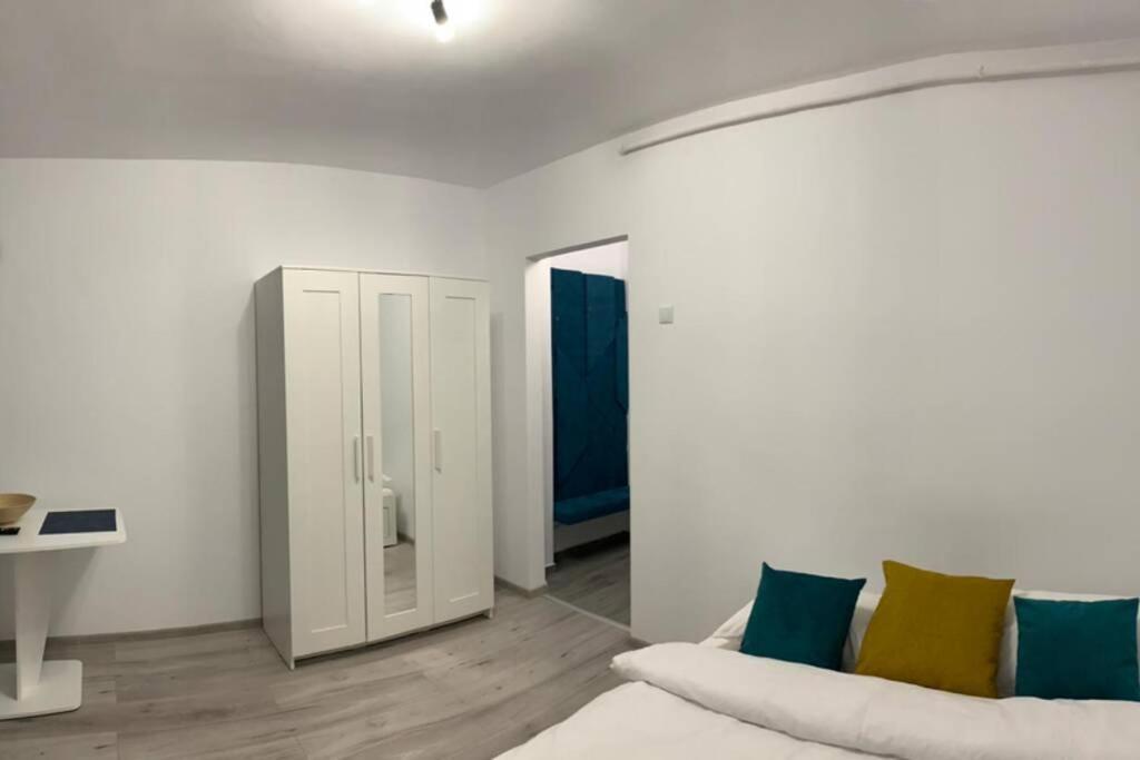 Cozy Studio Apartament Zalau Exterior photo